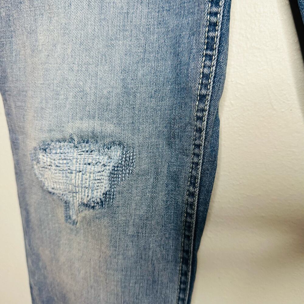 Vintage American Blues Women’s Light Wash Distressed Denim Straight Jeans Size 6 - Picture 8 of 12